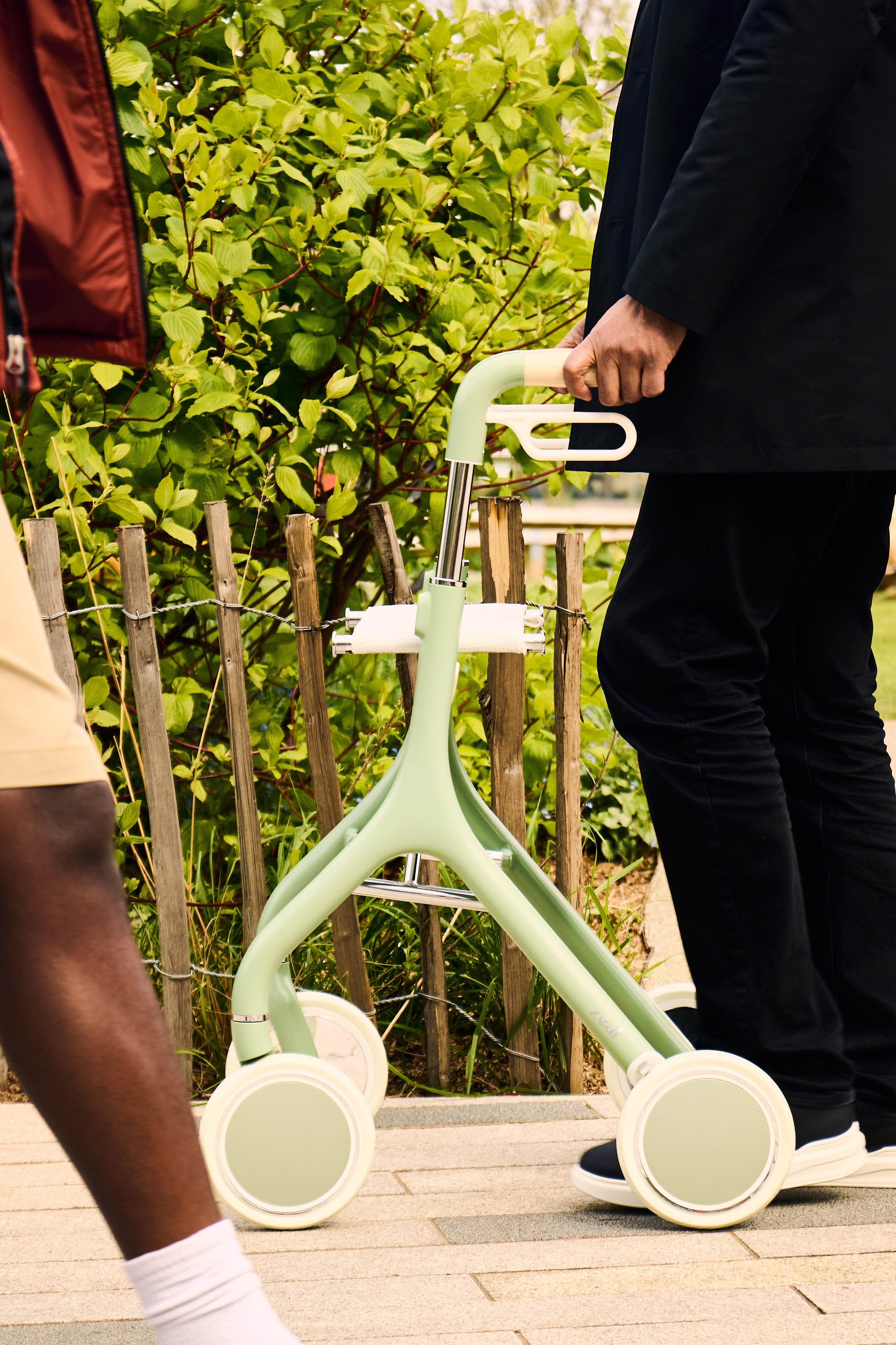 Zeal rollator walker with bag & backrest – Zeal Lifestyle™ Ltd
